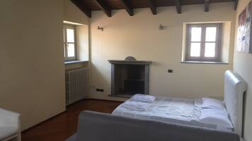 Chambre Quadruple | Wi-Fi gratuit, draps fournis