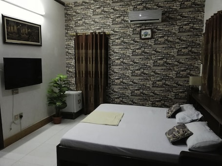 Soundproofing, free WiFi