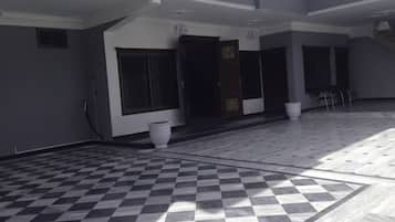 Overnatningsstedets indgangsparti