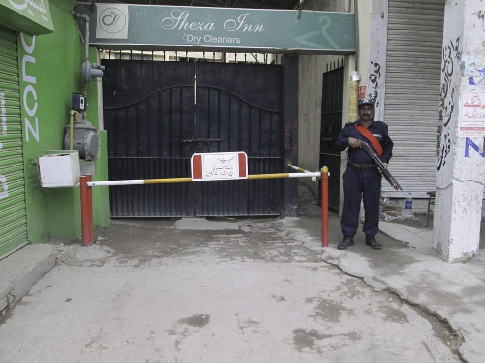 Hotel Sheza Inn multan by null