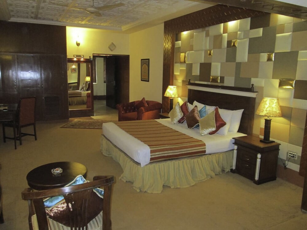 Hotel Sheza Inn multan by null