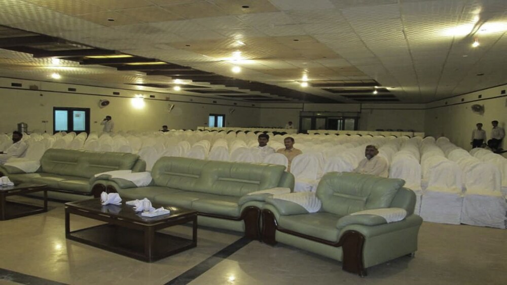 Hotel Sheza Inn multan by null