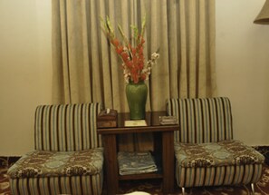 Executive Room | Living area