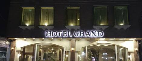 Front of property – evening/night