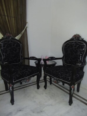 32-inch LCD TV with cable channels, TV - Patel Residency (Karachi)