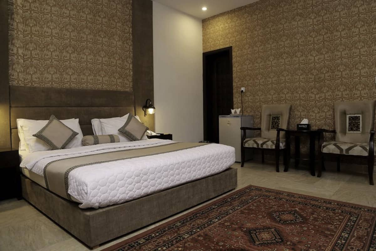 Quarto casal luxo | Wi-Fi de cortesia, roupa de cama