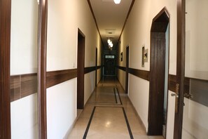 Hallway - Lotus 1 Hotel (Lahore)