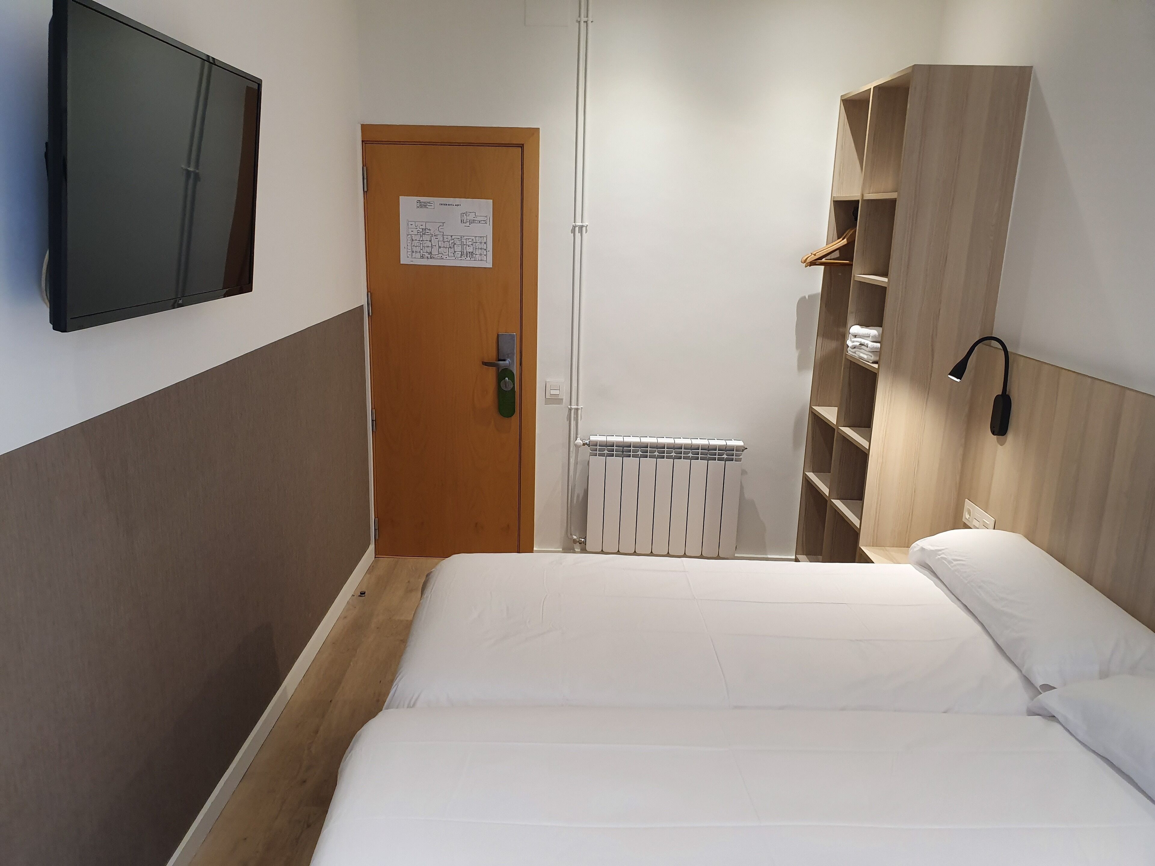 Foto - Hostal BESTPRICE Barcelona Stadium