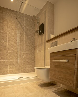 Departamento de lujo, varias camas, para no fumadores | Baño | Secadora de cabello y toallas 