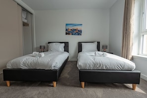 Apartment, Non Smoking | Iron/ironing board, free WiFi, bed sheets