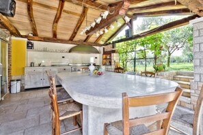 Outdoor dining