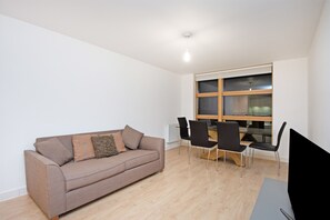 Apartment, 1 Bedroom, Non Smoking | Living area