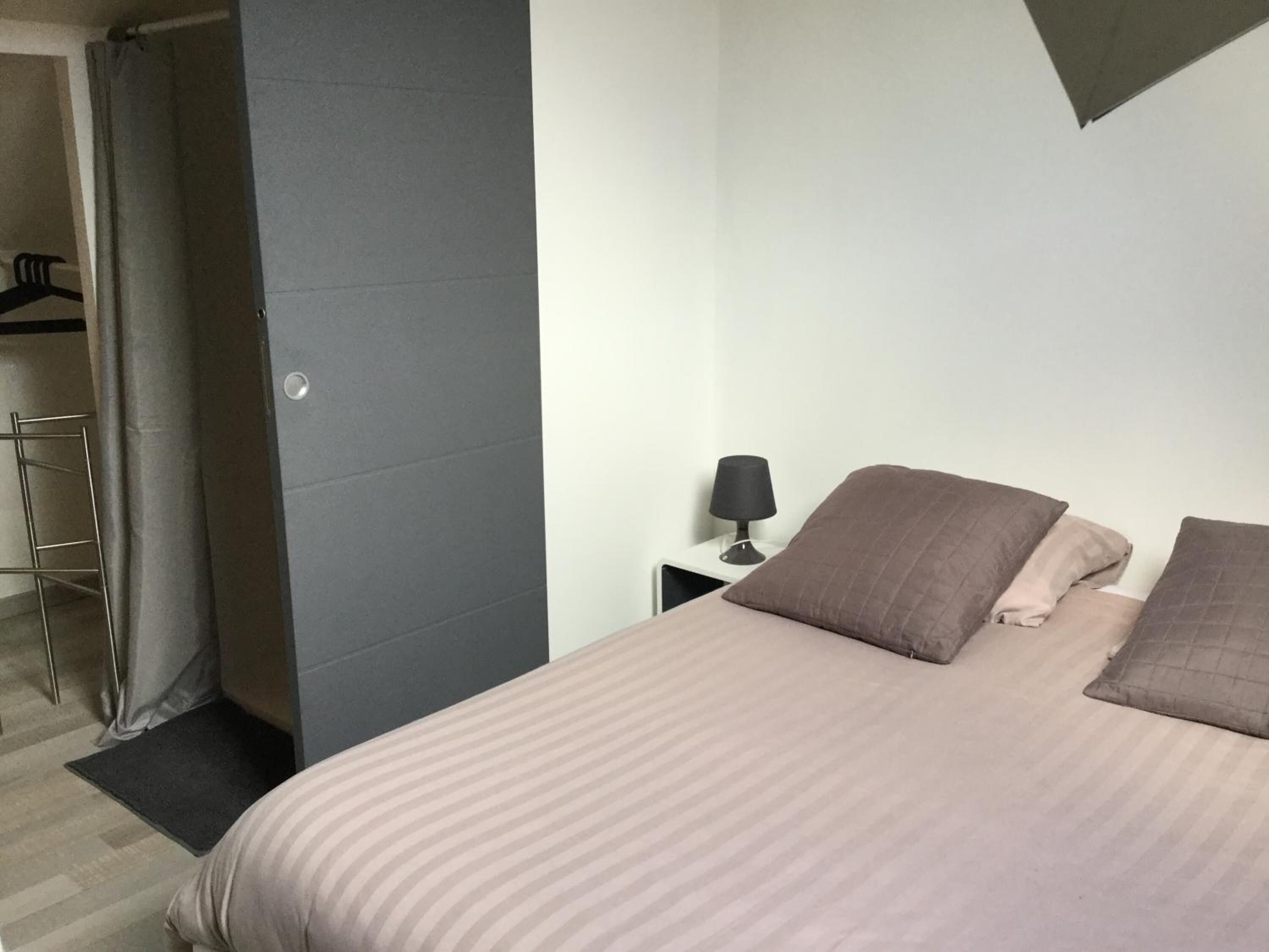 Premium bedding, pillowtop beds, individually furnished, desk