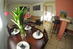 Apartment, 2 Queen Beds, Non Smoking | Living room | 40-inch flat-screen TV with cable channels, TV