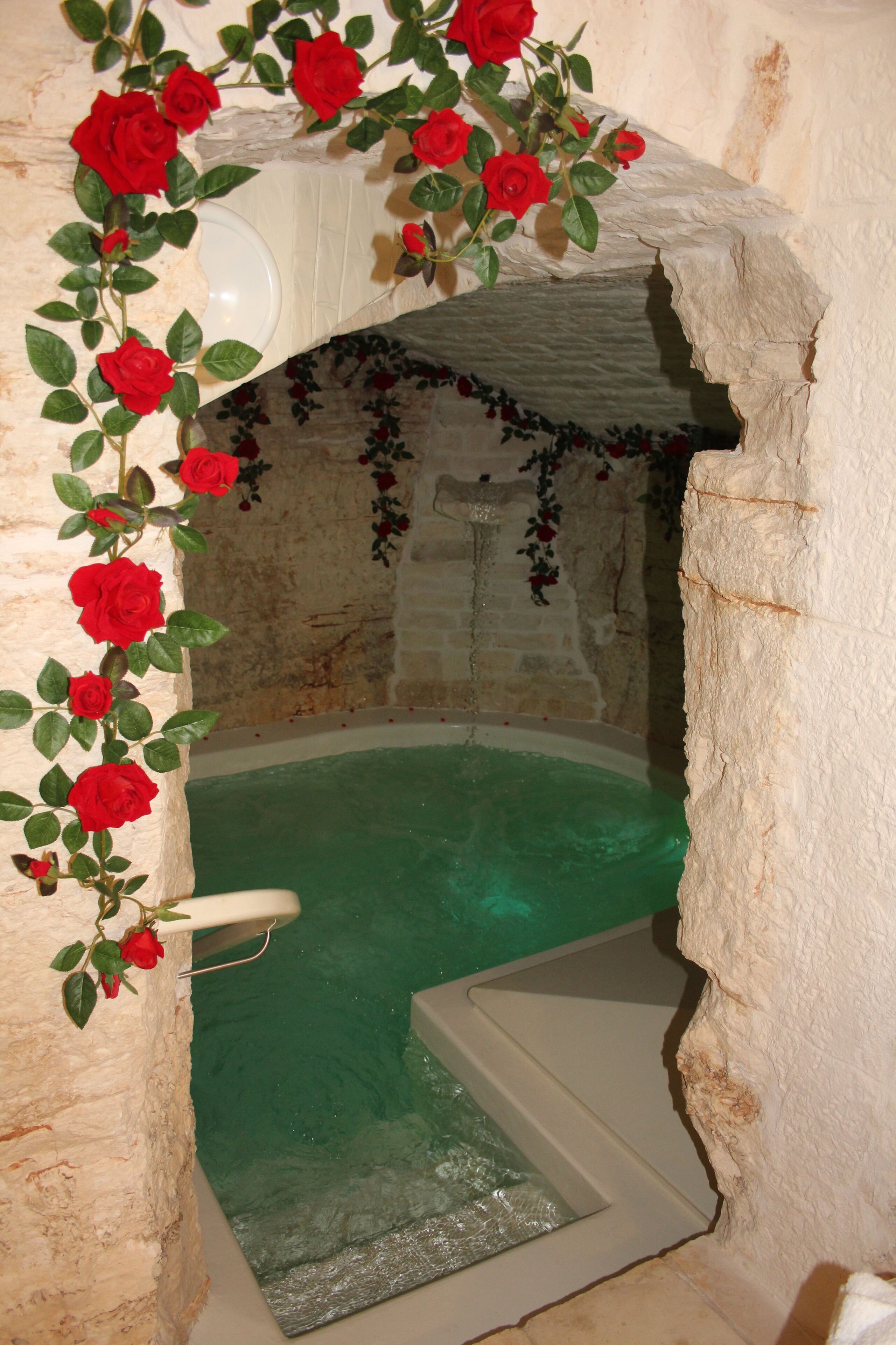 Private spa tub