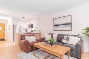 Téléviseur, foyer, chaîne audio