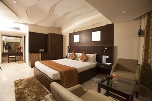 Ropa de cama hipoalergénica y minibar 