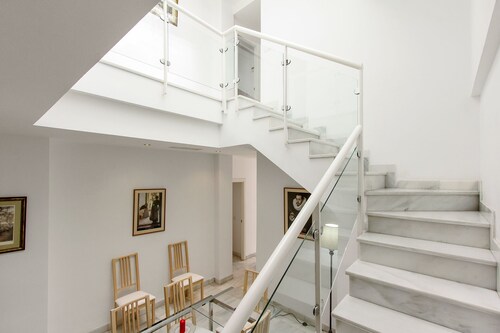 Pedro Miguel. 4 bedrooms, 3 bathrooms