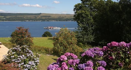 Alder Cottage, situé à la campagne prÚs de Dunoon, accepte les animaux domestiques pour 5 personnes