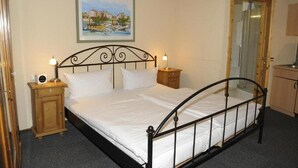 Room - Goldener Karpfen Hotel (Aschaffenburg)