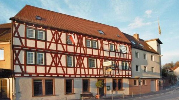 Exterior - Goldener Karpfen Hotel (Aschaffenburg)