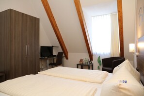 Decoración personalizada, muebles diferentes y escritorio 