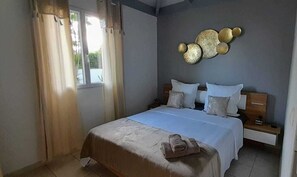 4 bedrooms, free WiFi, bed sheets - Magnificent villa close to the sea (Le Diamant)