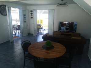 Interior - Magnificent villa close to the sea (Le Diamant)