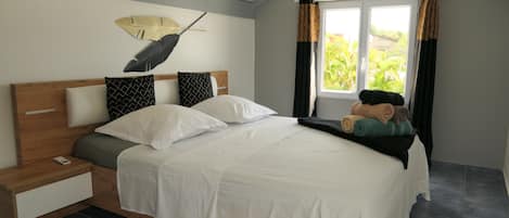 4 bedrooms, WiFi (free), bed sheets