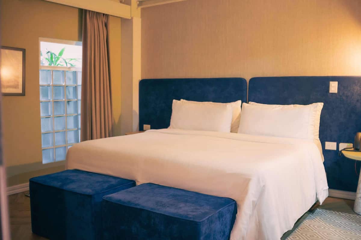 Premium Room, 1 King Bed, Non Smoking
