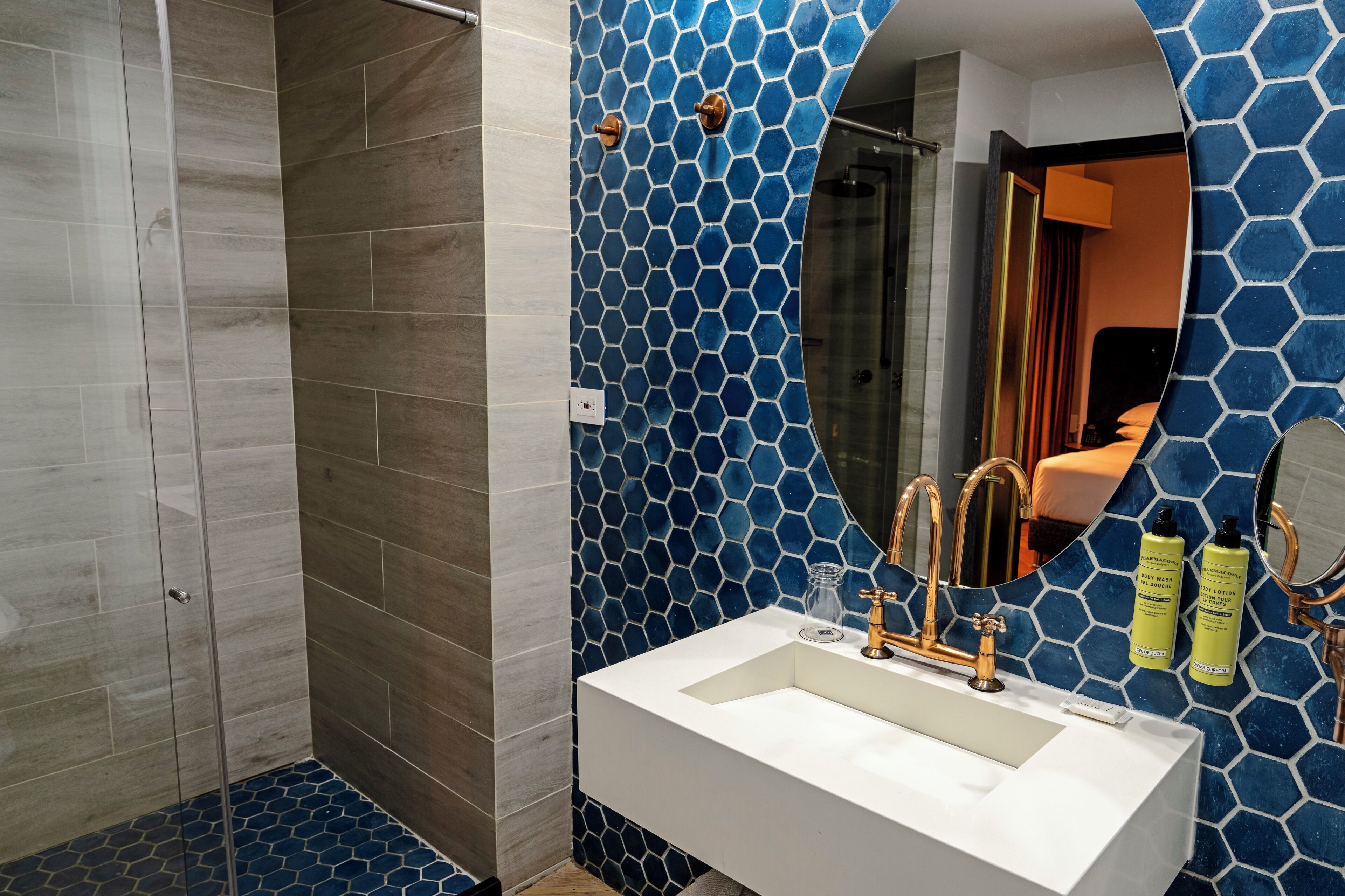 room, 1 queen bed, non smoking, balcony | bathroom | shower, free toiletries, hair dryer, towels