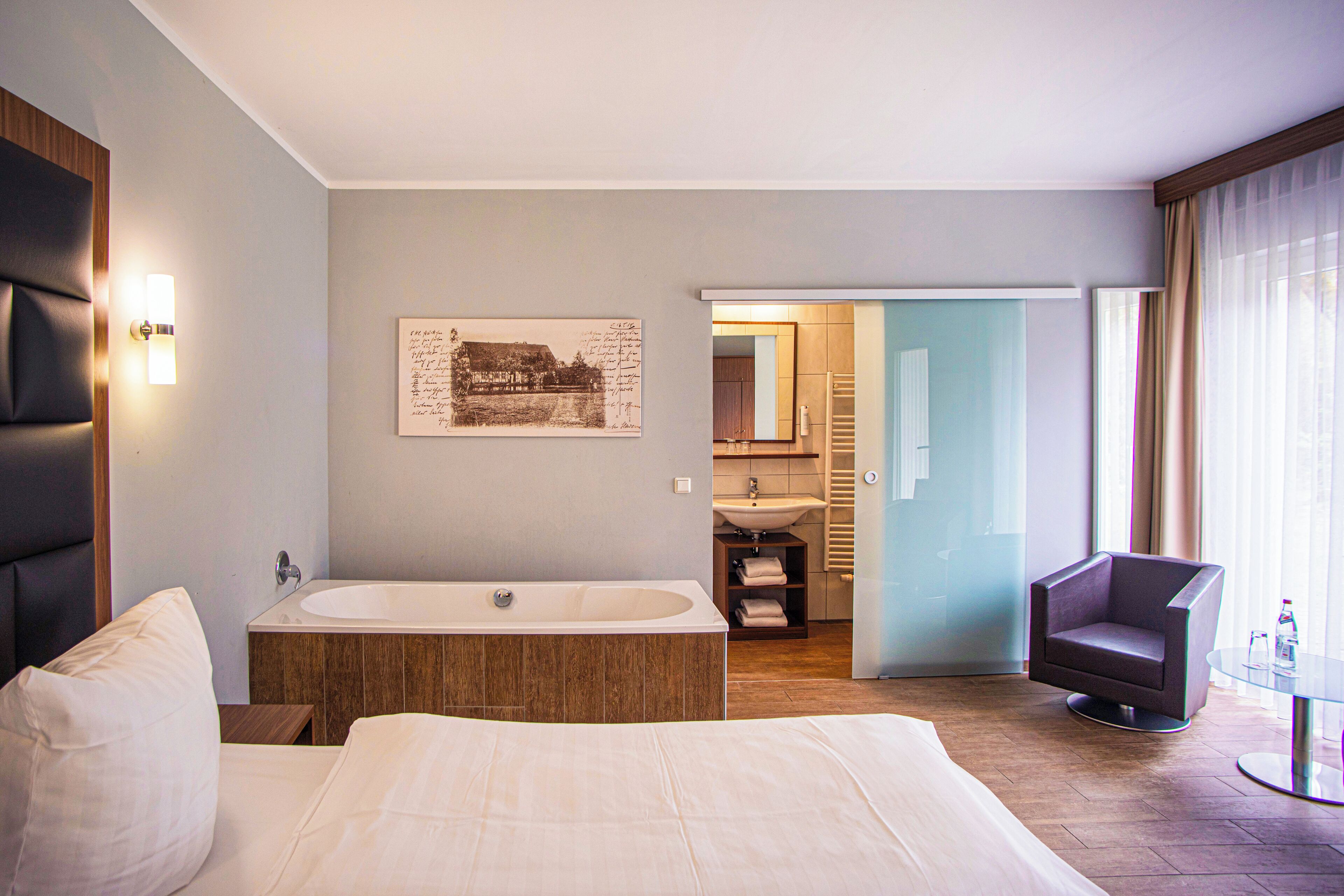 comfort double room | 1 bedroom, hypo-allergenic bedding, desk, free wifi