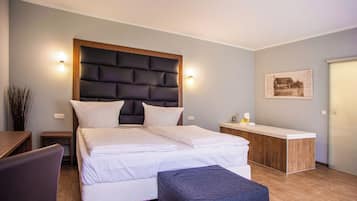 Comfort Double Room | Hypo-allergenic bedding, desk, free WiFi