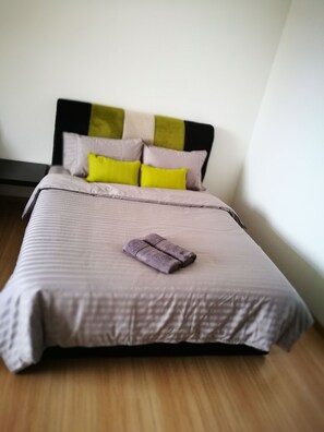 1 bedroom, iron/ironing board, bed sheets, wheelchair access