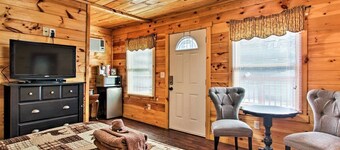 Smoky Mountain Pool Lodge