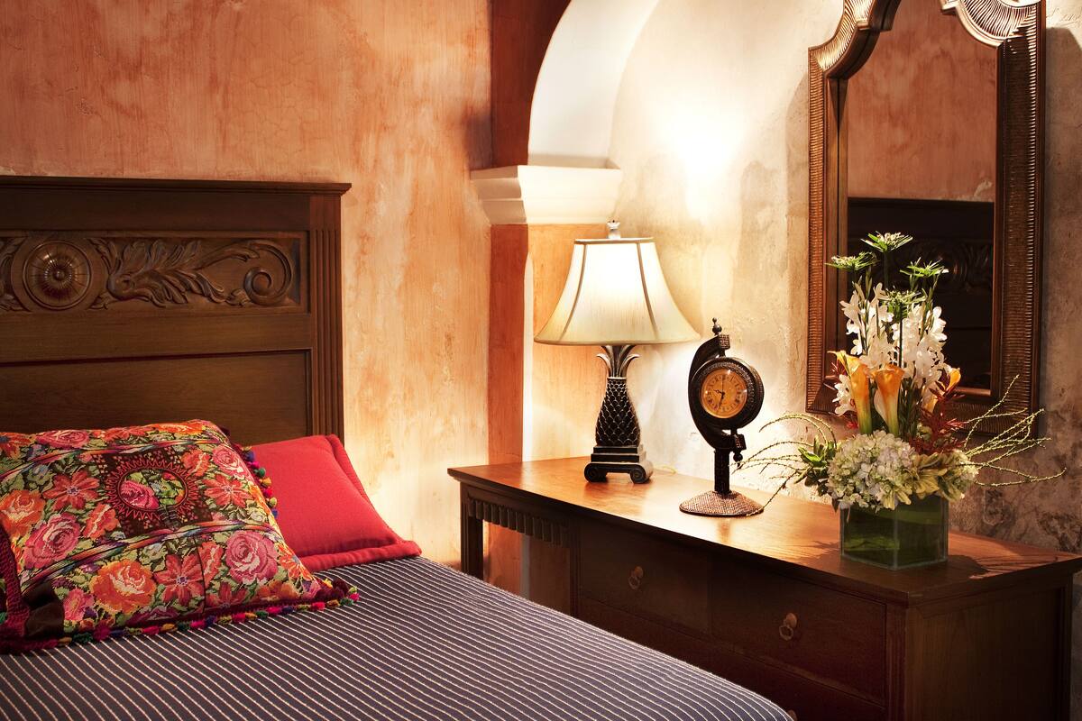 Premium Suite, 2 Queen Beds, Non Smoking | In-room safe, desk, free WiFi, bed sheets