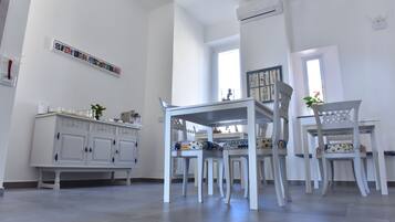 Bao gồm bữa sáng kiểu Âu hàng ngày