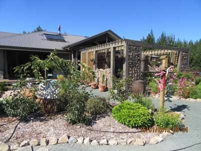 Redwood Valley B & B