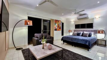 4 bedrooms, iron/ironing board, free WiFi, bed sheets