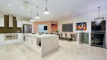 Microwave, oven, stovetop, dishwasher