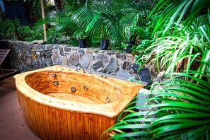 Outdoor spa tub - Private cottage, spectacular views (RINCON)