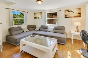 Smart TV, books - Private cottage, spectacular views (RINCON)