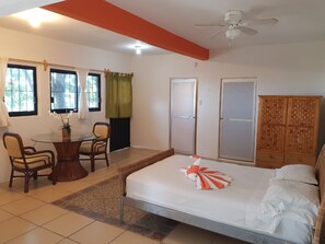 4 bedrooms, WiFi - Beautiful sea view house (Playa Zicatela)