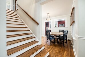 Interior - Walking distance to restaurants, breweries and bars! (Charlotte)