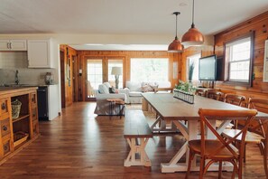 Dining - Finn Inn, Lake of the Ozarks, lakefront home with beach, quiet cove (Gravois Mills)