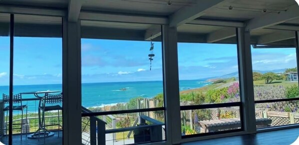 Interior - Bodega Bay - Magical Ocean Front View- Doesn’t get better than this!! (Bodega Bay)