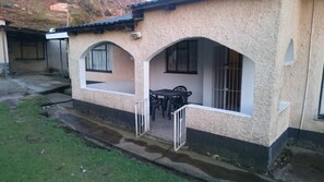Outdoor dining - Its a holidayHouse located in a semi- rural community and semi urban community (Mbabane)