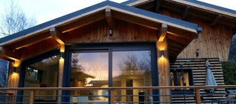 Contemporary chalet, close to centre of Chamonix