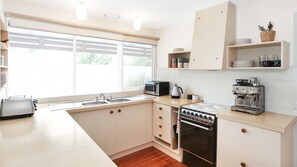 3 Bedroom House | Private kitchen