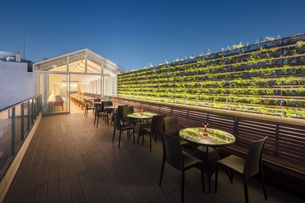 Restaurant - Hotel Comfact (Tokyo)